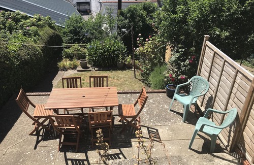 Beer Cottage | Ideal for families, quiet spot, 4 min walk to beach, village, pubs, restaurants.