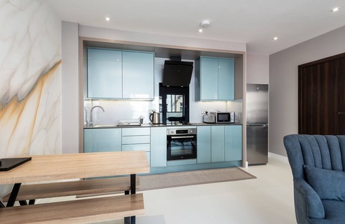 Gillingham Apartment | Ideal for Work Trips – Long or Short Stays