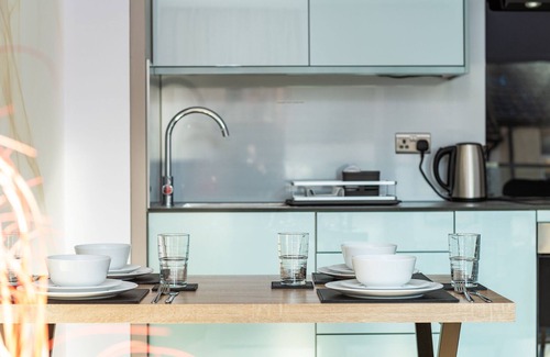 Gillingham Apartment | Ideal for Work Trips – Long or Short Stays