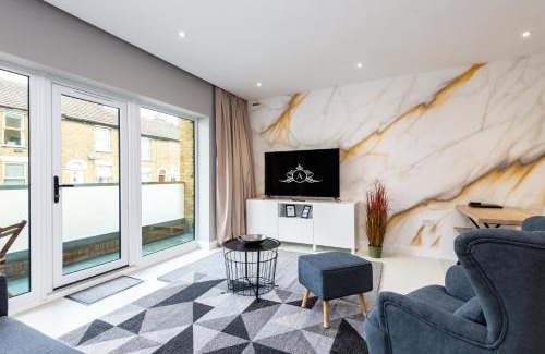 Gillingham Apartment | Ideal for Work Trips - Long or Short Stays - Apartment 2