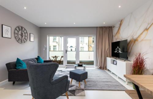 Gillingham Apartment | Ideal for Work Trips - Long or Short Stays - Apartment 2