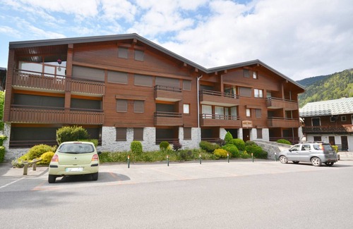 Morzine Apartment | Ideal Location: Central 1BR Apt, Sleeps 6, Near Ski School & Lifts, Large Terrace