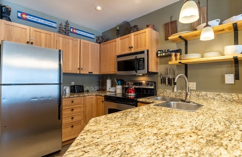 River Run Condo | Ideal Location in River Run Village w/Shared Hot Tubs & Pool!