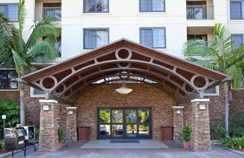 Anaheim Resort Resort | Ideal Mix of Comfort and Value! Free Breakfast, 2 Miles From Disneyland