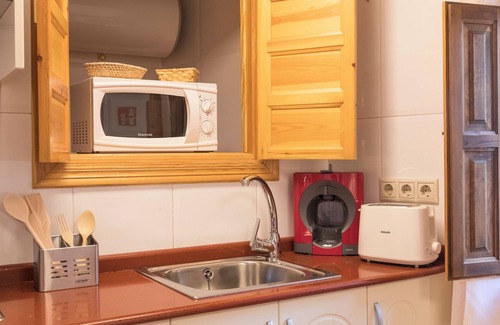Cuenca Apartment | Ideal Parejas. Casco Antiguo. Nuevo y Tranquilo