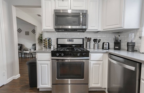 Indian Springs House | IDYLLIC LAKEVIEW HOME| MODERN PARADISE| 3BD-2.5BA