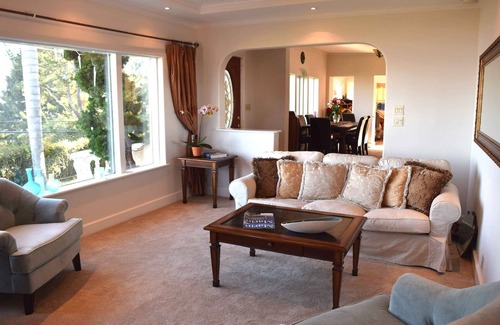 Tiburon House | Idyllic Private Villa with Stunning S.F. Bay and Yacht Harbor View
