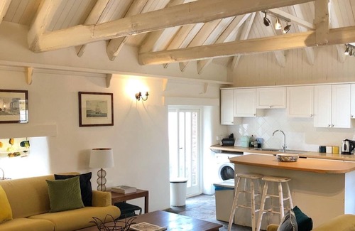 Chillington Cottage | Idyllic rural thatched cottage with a host of facilities including indoor pool