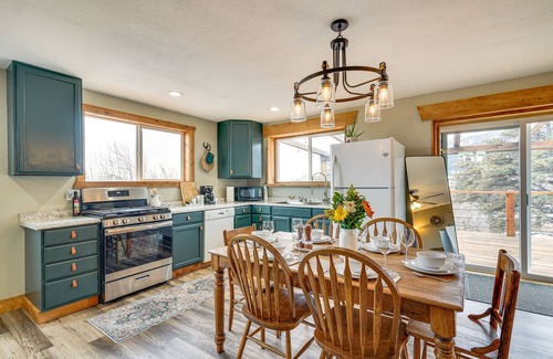 Beulah Cabin | Idyllic Rye Cabin: Deck w/Mountain Views!