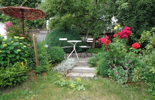 Thanstein Apartment | Idyllisch gelegene FeWo (44qm) im EG mit 2 Schlafzimmern