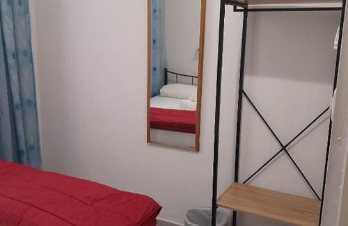 Piraeus Hotel | Ikaros