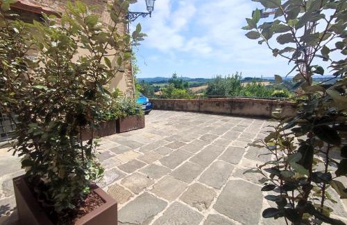 Peccioli Apartment | Il Bastione