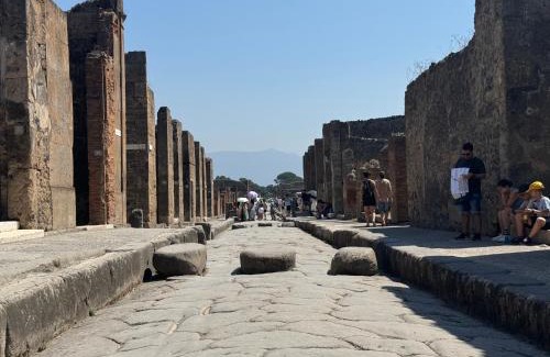 Torre del Greco Apartment | Il Cammeo Guest House, near Pompeii and Vesuvius