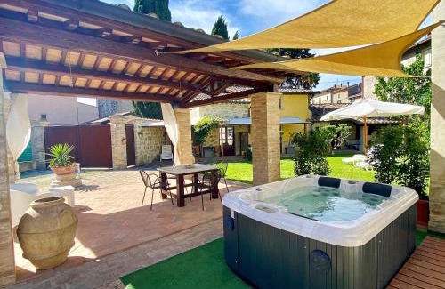 Ponte Valleceppi House | Il Cortile delle Rose Holiday House