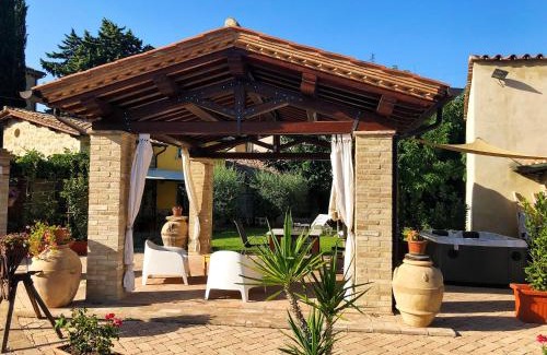 Ponte Valleceppi House | Il Cortile delle Rose Holiday House