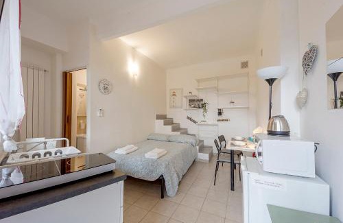 Sanremo Apartment | Il Gattino di Sanremo - Piccolo monolocale centro e stazione del treno