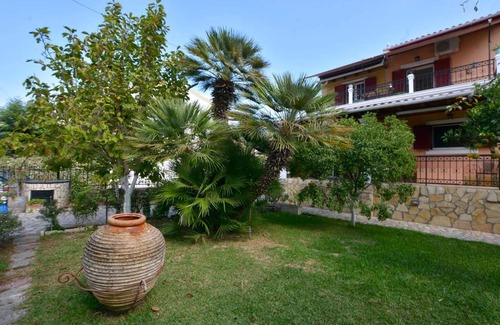 Corfu Town Apartment | Il giardino