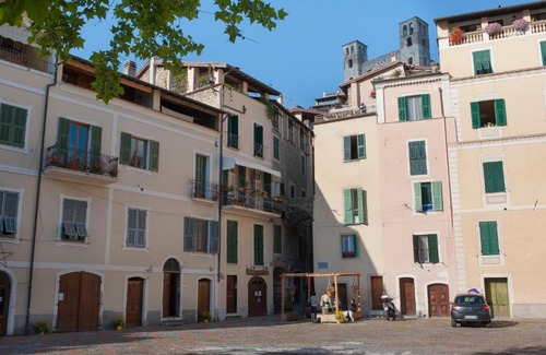 Dolceacqua Apartment | Il Libro Verde Abracadabra