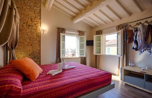 Lajatico Bed & Breakfast | Il Maramaldo Bed&Breakfast-Restaurant