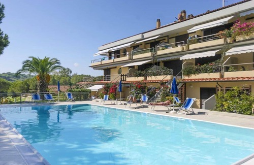 Porto Azzurro Apartment | IL PORTO TRILO 7 - IL PORTO 7