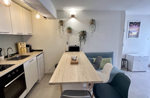 Porquerolles Apartment | Ile de Porquerolles, Studio Cosy