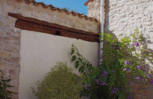 Le Bois-Plage-en-Re House | Ile de Ré- Bois Plage- Beautiful chai with character in the center of the village - 3*.