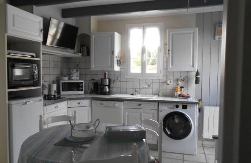 Saint-Martin-de-Re House | ILE DE RE, LA DANAE, VELOS, WIFI, POSSIBILITE CUISINE, LINGE, PARKING gratuit