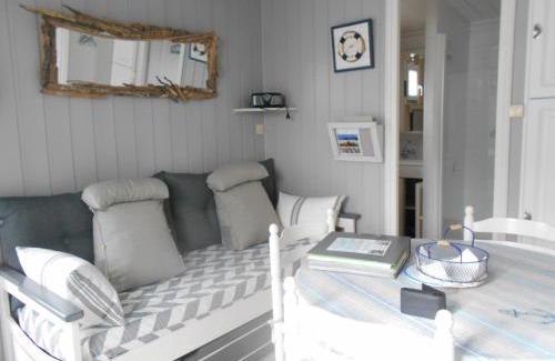 Saint-Martin-de-Re House | ILE DE RE, LA DANAE, VELOS, WIFI, POSSIBILITE CUISINE, LINGE, PARKING gratuit