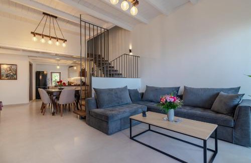 Maroulas Villa | Iliahtida