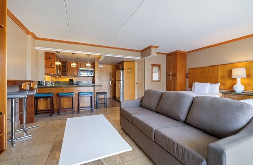 Waikiki Condo | Ilikai Hotel Lite #1836: Studio Ocean View condo