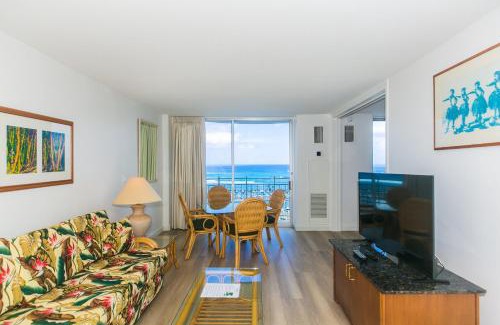 Waikiki Apartment | Ilikai Marina 1684 Yacht Harbor View 1BR
