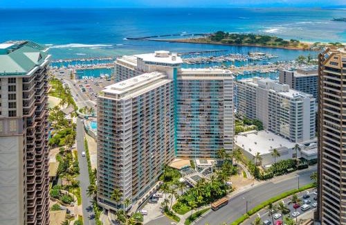 Waikiki Apartment | Ilikai Tower 438 Lagoon View 1BR