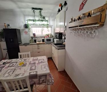 Rosignano Solvay Apartment | IlMareaDuePassi Guest House