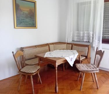 Mladenovac House | Imanje Gavrilovic