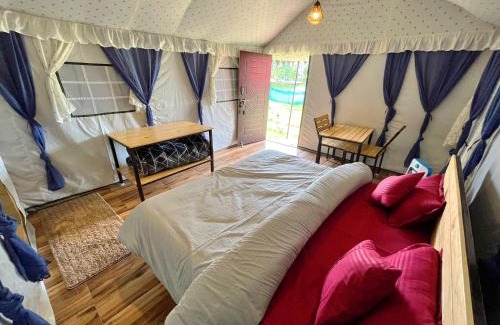 Gunehr Hotel | Imilia Camps