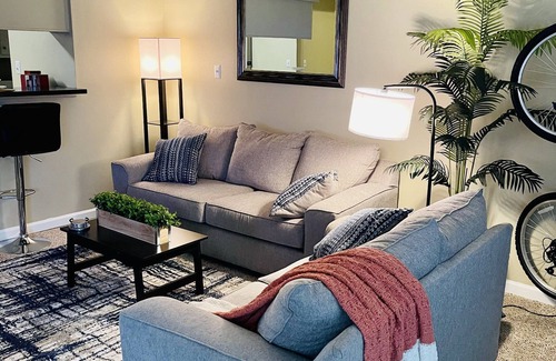 Little Rock Apartment | Immaculate 1 Bedroom Apt with Riverfront View