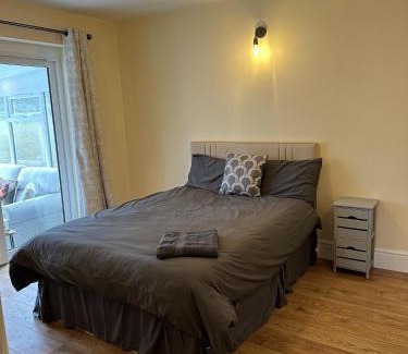 Knaresborough House | Immaculate 4-Bed Cottage in Knaresborough