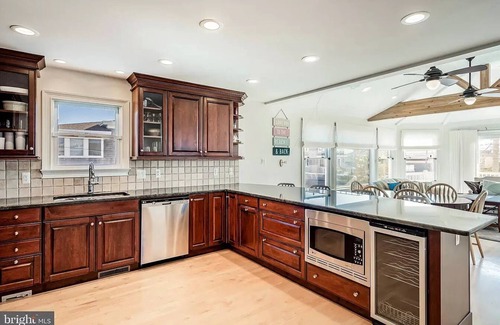 Surf City House | Immaculate 4-bedroom Beach House with Spectacular Ocean Views - Surf City
