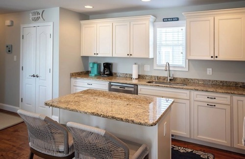 Townsend's Inlet House | Immaculate 6 bed home with Ocean and bay views
