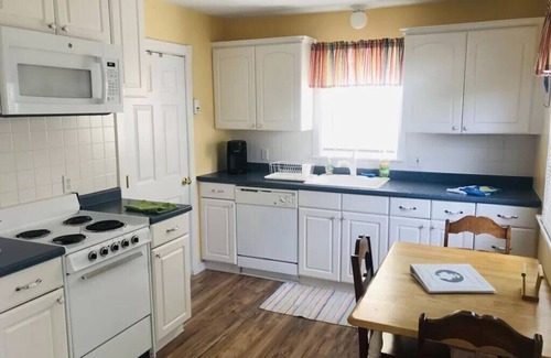 Narragansett House | Immaculate Condo in Narragansett with Water Views!