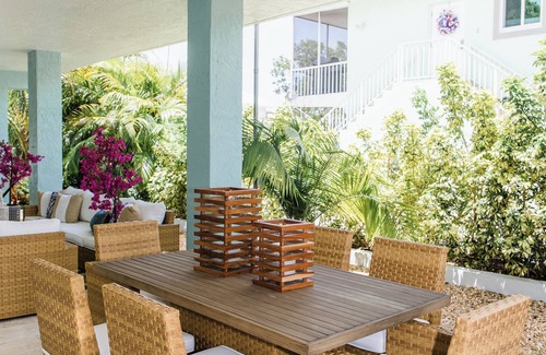 Tavernier House | Immaculate, Fully Renovated, Waterfront, Florida Keys Home - Beach Vibes!
