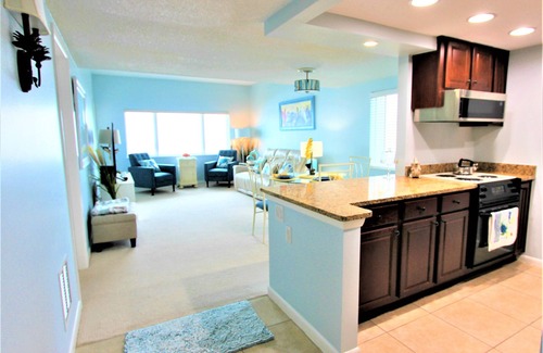 Fernandina Beach Condo | Immaculate OCEANFRONT condo steps away from the beach!