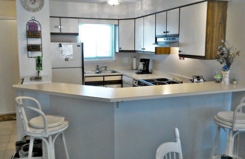 Wilmington Beach Condo | Immaculate1stLevel Unit in Oceanfrnt Complex w/2 pools & private access to beach