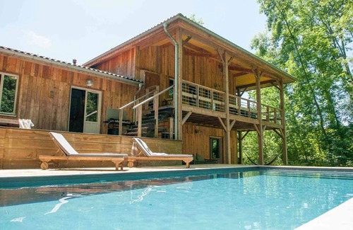 Saubion House | Immersion Dans une Nature Luxuriante à 15 mn des Plages