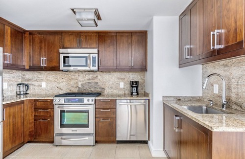 Back Bay East Apartment | Impeccable Back Bay 1BR w/W/D & Gym, near Copley Sq, by Blueground