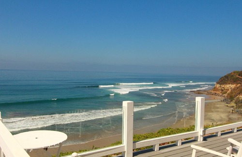 Encinitas House | Impeccable Cape Cod Oceanfront Home Overlooking Swami's Beach.