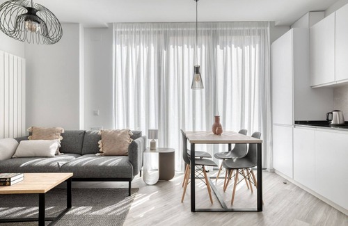 Embajadores Apartment | Impeccable Lavapiés 2BR fully refurbished, by Blueground