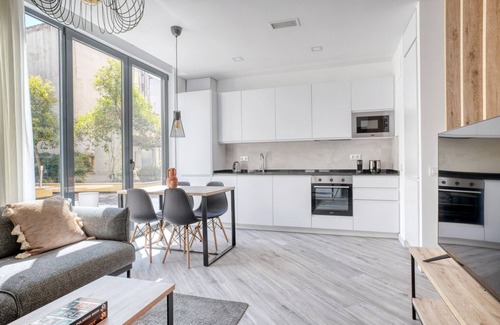 Embajadores Apartment | Impeccable Lavapiés 2BR fully refurbished, by Blueground