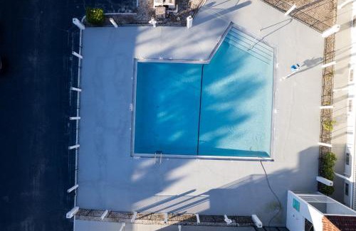 Kissimmee Hotel | Impeccably cozy hotel room Developer Inn Express