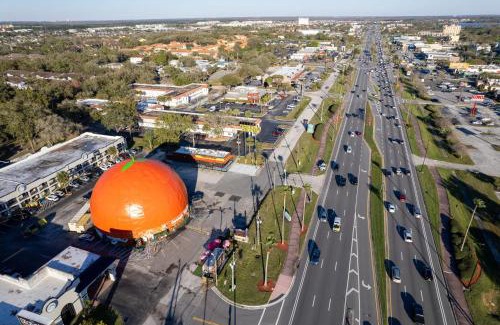 Kissimmee Hotel | Impeccably cozy hotel room Developer Inn Express